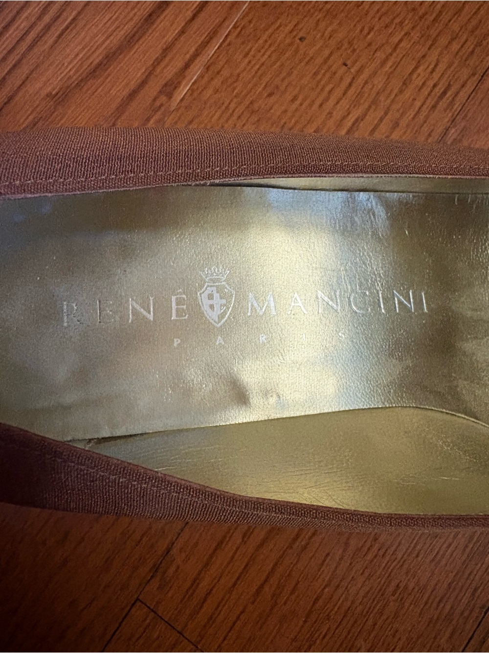 Rene Mancini Brown Satin Cap-Toe Pumps. Made in France. Size 9-9.5 - Picture 6 of 10